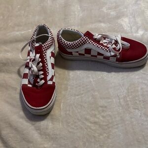 Vans barely worn Stylish Red and White Women’s/Men’s Sneakers